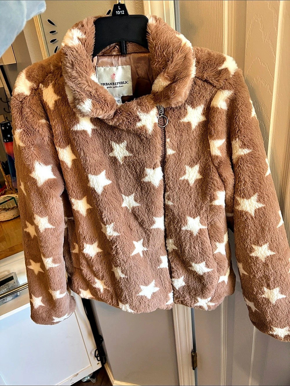 Urban Republic Star Print Faux Fur Jacket Brown & White Size Large 14/16 girl